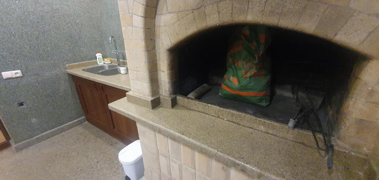 Guest House יירבאן מראה חיצוני תמונה